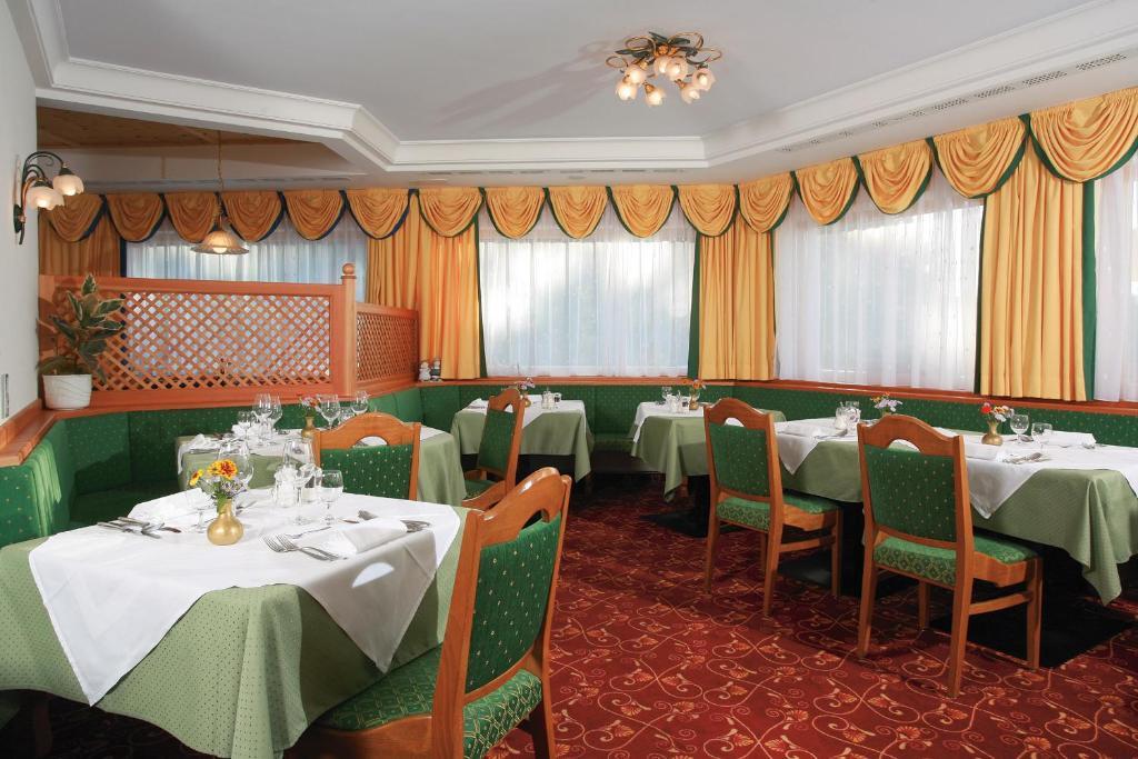 Hotel Oberwirt Weisses Kreuz Collepietra (Trentino Alto Adige)