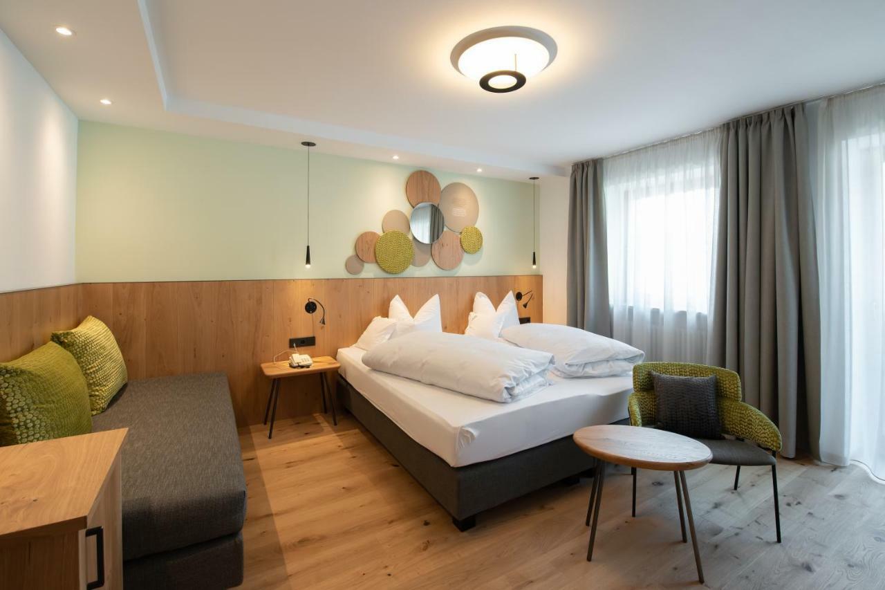 Oberwirt Weisses Kreuz Hotel 3*